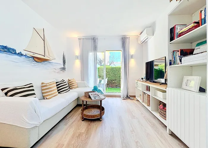 La Vela Estartit Rental
